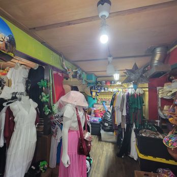 Detalles - Large Selections. - Flowers & Gifts Near Me - San Antonio, Texas