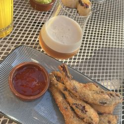 Passaporte Lounge Terrace - Fried octopus & monkey treat