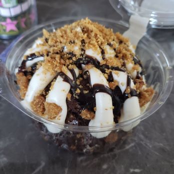 Nothing Bundt Cakes - Smores made with Hershey's (available 6/02-7/13/2025) - Desserts Near Me - Tucson, Arizona Nothing Bundt Cakes - Smores made with Hershey's (available 6/02-7/13/2025) - Desserts Near Me - Tucson, Arizona