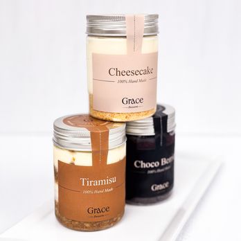 Nom Artisan Bakery - Cake Jar Trio - Bakeries Near Me - Miami, Florida