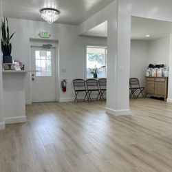 Capelli -A Paul Mitchell Focus Salon - New salon space in Washington.