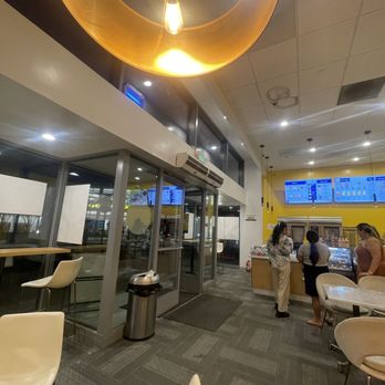 Beard Papa's - Desserts Near Me - Rancho Cucamonga, California