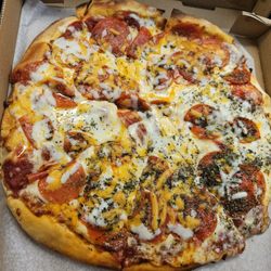Cafe il Mondo - Pepperoni pizza SO DELICIOUS