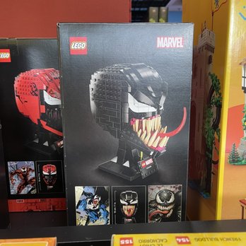 Bricks & Minifigs - Toy Stores Near Me - Las Vegas, Nevada
