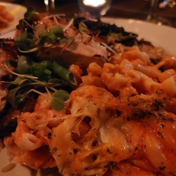 Jazzy’s Cabaret - Jerk Chicken, rice and peas and macaroni and cheese - Soul Food Near Me - New Haven, Connecticut