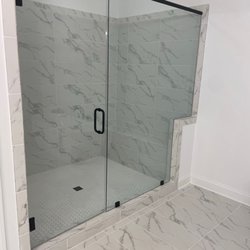 R Will Cleaners - Look at that shower! My glass hasn't looked this good since I moved in! I'm in love!!