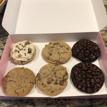 Crumbl - Danbury - The whole smorgasbord - Bakeries Near Me - Danbury, Connecticut Crumbl - Danbury - The whole smorgasbord - Bakeries Near Me - Danbury, Connecticut
