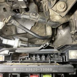 The Automotive Clinic - 2015 Toyota Camry fusible link stuck in fuse box