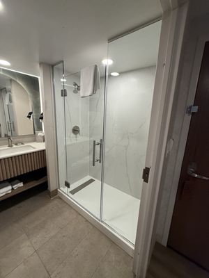 The Grove Hotel by null