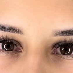 Beauty By Thi 704 - This is volume set. It makes your eye look full and more beautiful.