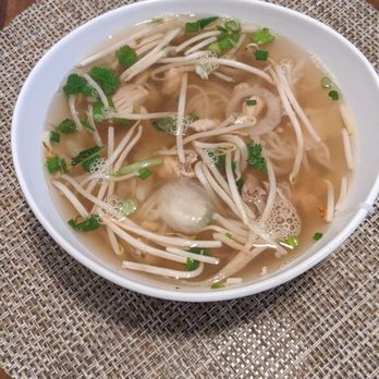 Banh Mi Che Cali - Chicken Noodle Soup - Vietnamese Near Me - Alhambra, California