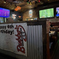 Bubba's 33