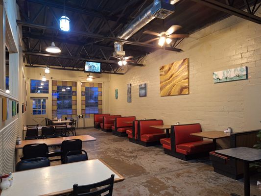 Mama's Restaurant by null