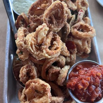 Haviland Kitchen & Bar - Crispy Calamari - New American Near Me - East Rockaway, New York