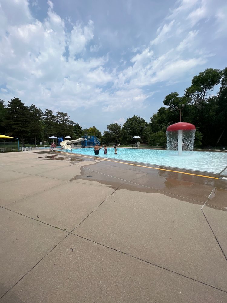 DEER RIDGE SWIMMING POOL Updated October 2024 585 S 126th St, Omaha