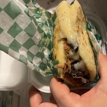Rika Arepa Express - Carne Arepa - Venezuelan Near Me - Las Vegas, Nevada