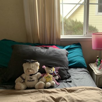 Lorena's Perfect Cleaning - Bed final touches (graduate plush) - Home Cleaning Near Me