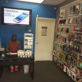 STS Repair - Cortez rocking a rapid repair.  Thank you. - Mobile Phone Repair Near Me - Memphis, Tennessee