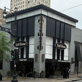 Yard House - New American Near Me - Kansas City, Missouri