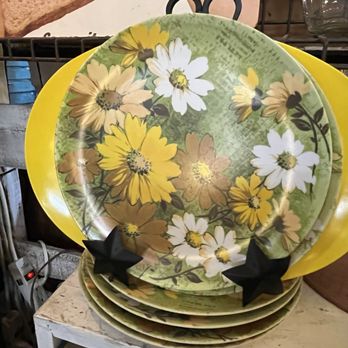 Vintage Roost - Perfect for a 70s patio party. - Antiques Near Me - Tampa, Florida Vintage Roost - Perfect for a 70s patio party. - Antiques Near Me - Tampa, Florida