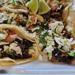 Tacos El Brasero - Brisket tacos