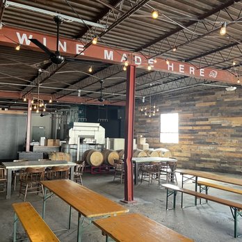 The Skeleton Root - Wine Bars Near Me - Cincinnati, Ohio