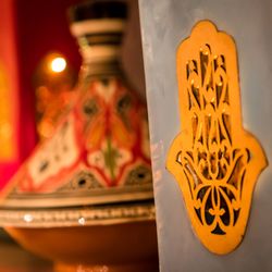 L'Adresse Marocaine - Restaurant l'Adresse Marocaine Saint Tropez Cuisine Marocaine Traditionnelle Couscous - Tajines - Pâtisseries Orientales 04 94 56 10 73