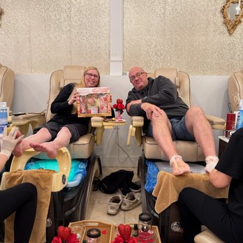 Hawaii Nails II - Valentine's Day Sweetheart Couples pedicure at Hawaii Nails II - Nail Salons Near Me - Riverton, Utah Hawaii Nails II - Valentine's Day Sweetheart Couples pedicure at Hawaii Nails II - Nail Salons Near Me - Riverton, Utah