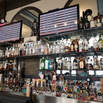 The Pine Box - Bar area - Pubs Near Me - Seattle, Washington