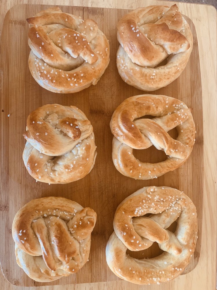 BEN’S SOFT PRETZELS Updated May 2024 21 Photos & 16 Reviews 5325