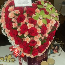 Statice Flowers & Events - Hermoso arreglo me encanto mi regalo siempre ellos elaborando los mejores arreglos muy profesionales..
