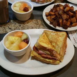 Monte Cristo and home fries Monte Cristo and home fries