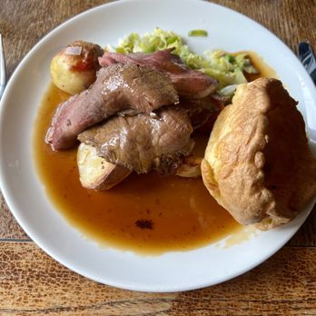 The Princess Victoria - Roast Sunday dinner was delicious! - Gastropubs Near Me - London, XGL The Princess Victoria - Roast Sunday dinner was delicious! - Gastropubs Near Me - London, XGL