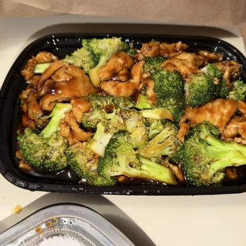 United China Restaurant - Chicken and broccoli - Chinese Near Me - Ware, Massachusetts United China Restaurant - Chicken and broccoli - Chinese Near Me - Ware, Massachusetts