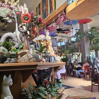 Tower Cafe - Breakfast & Brunch Near Me - Sacramento, California