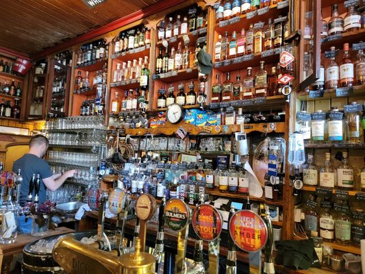 Dick Mack's Pub by null