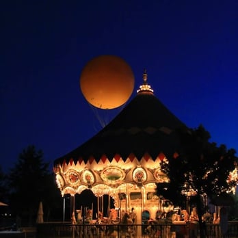 Great Park - carousel with the hot air balloon in the background - Parks Near Me - Irvine, California Great Park - carousel with the hot air balloon in the background - Parks Near Me - Irvine, California