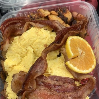 Honey's Bistro - The Big Breakfast 9/2020 - Breakfast & Brunch Near Me - Encinitas, California