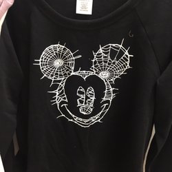 Kohl's - Cute Mickey Halloween sweatshirt