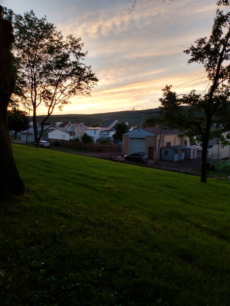 HIGHER UPS PARK Updated July 2024 20 Photos 1900 Spruce St