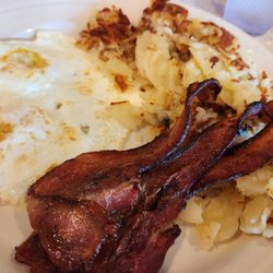 Breakfast Clubb 2 - Delicious over-medium eggs, hash browns, & crispy bacon!