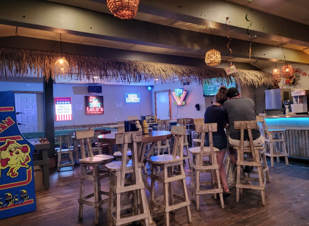 Lelo's Island Bar