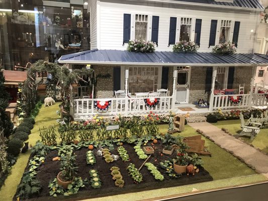 Denver Museum of Miniatures, Dolls & Toys by null