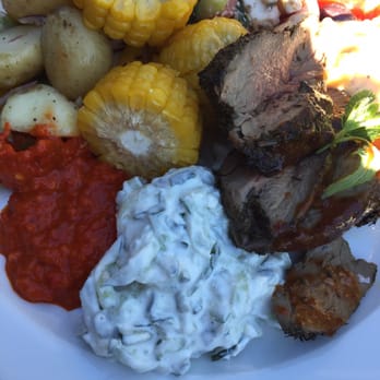Backstugan - Perfekt grillat lamm med smått o gott - Scandinavian Near Me - Solna, Alberta