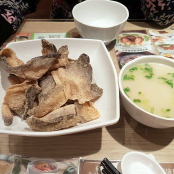 皇冠冰室 - Deep Fried Fish Skin. $18 HKD - Hong Kong Style Cafe Near Me - Hong Kong, HK