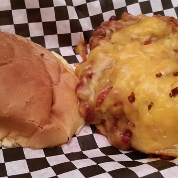 Beefy's - Cowpoke burger (chili and cheese) - Diners Near Me - Reno, Nevada Beefy's - Cowpoke burger (chili and cheese) - Diners Near Me - Reno, Nevada