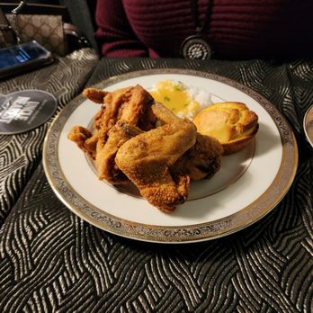 Doc's On Harvard Restaurant & Lounge - Seafood Near Me - Cleveland, Ohio