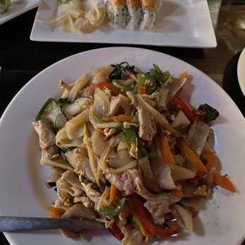 Thai Taste Sushi - Drunken noodle with pork - Thai Near Me - Rio Rancho, New Mexico