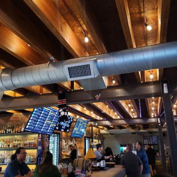 Social Beer Garden HTX - The bar area - Beer Bar Near Me - Houston, Texas
