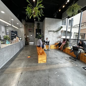 Cafe Comma - Sitting Area - Coffee & Tea Near Me - Atlanta, Georgia